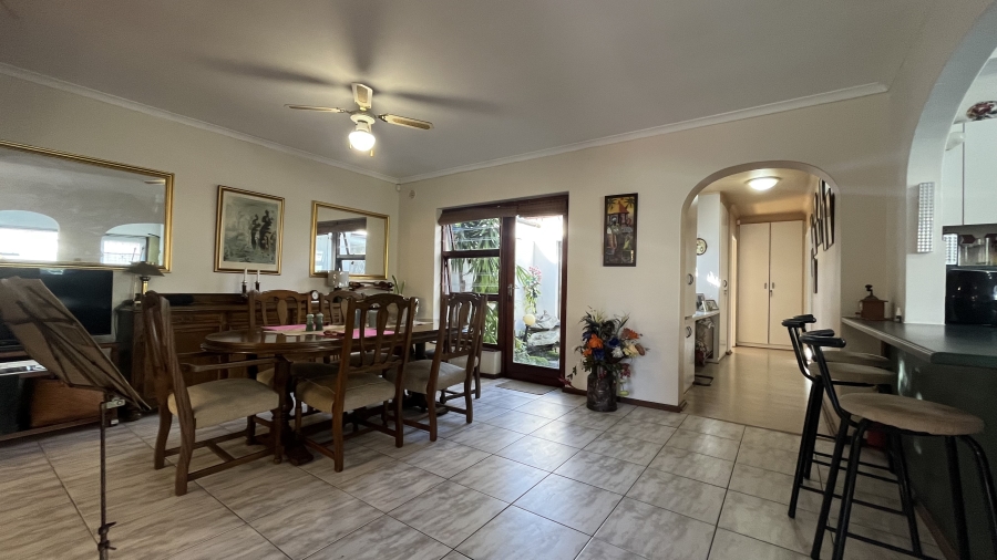 3 Bedroom Property for Sale in Table View Western Cape